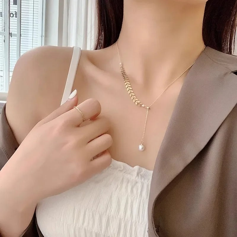 Golden jewelry set