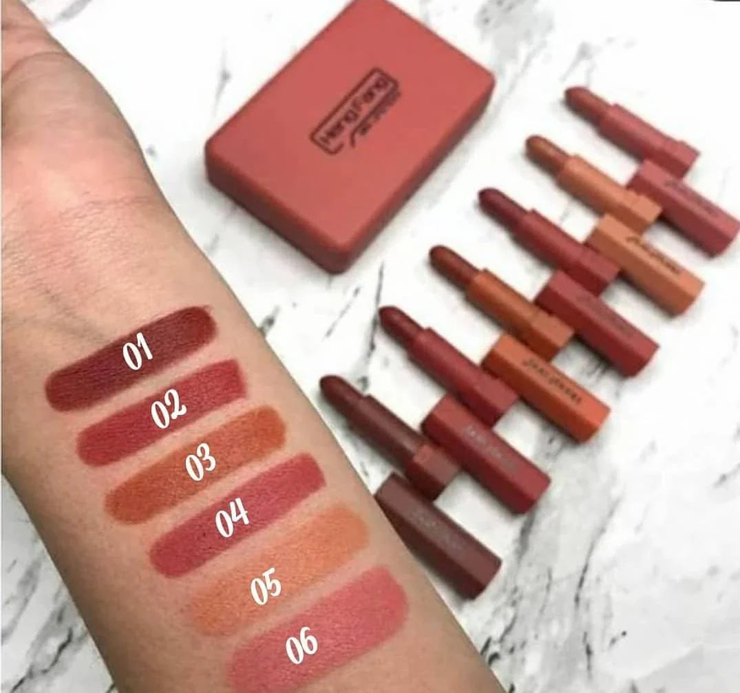 Heng Feng Lipstick (Red Shade)