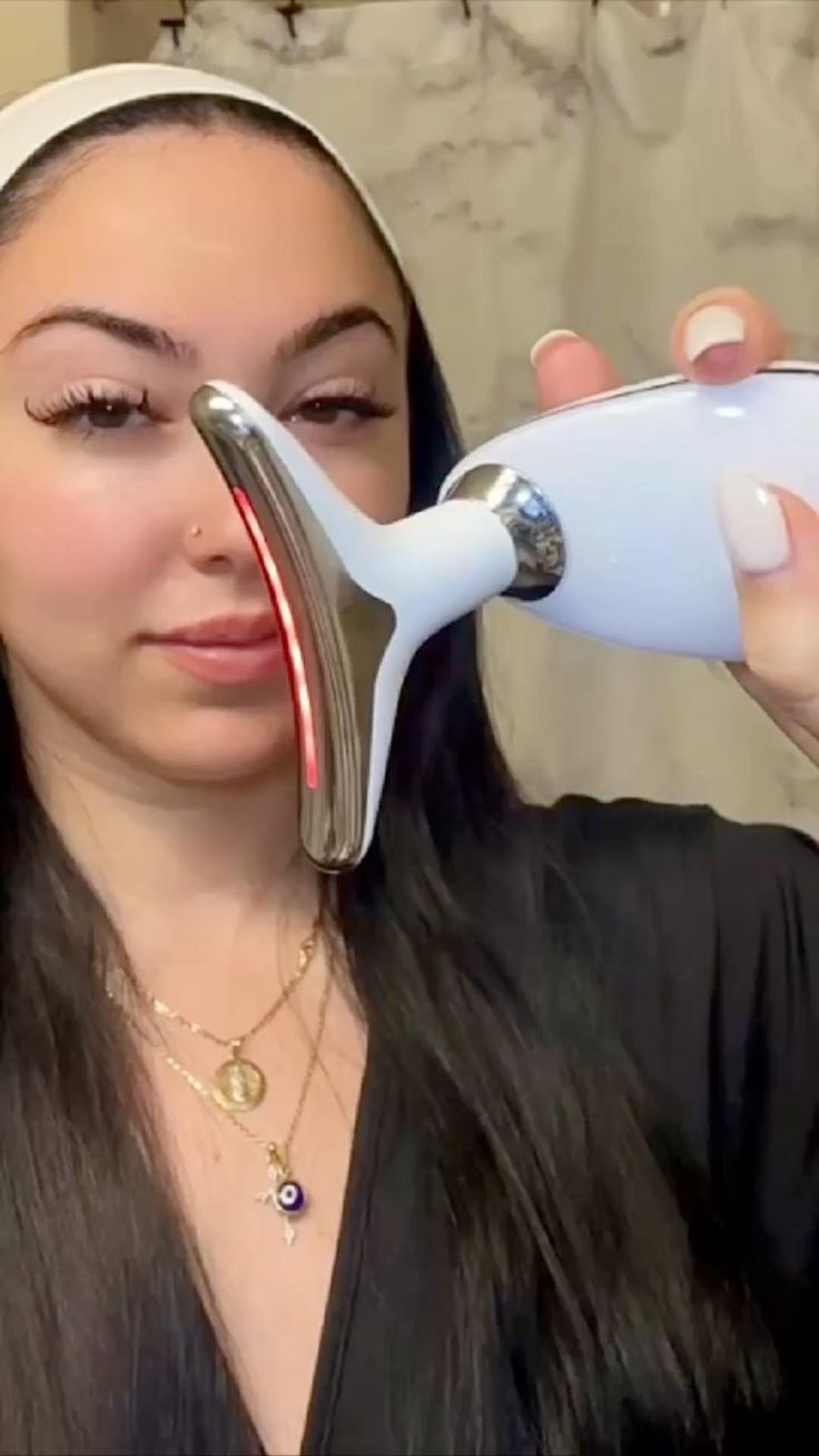 Face Neck Massager
