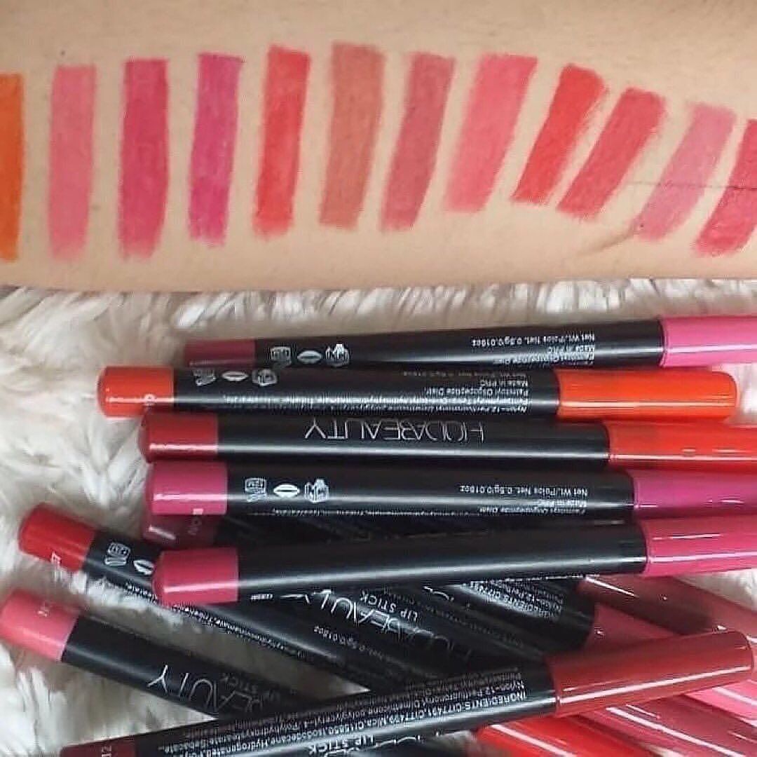 Huda Beauty - Nude Jumbo Matte Lip Liners Set of 12